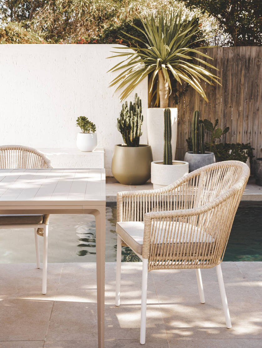 leo-stackable-outdoor-chair-hertex-haus-online-543787